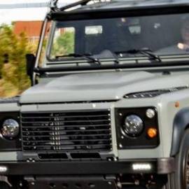 Land Rover Defender D110 profesionalų rankose